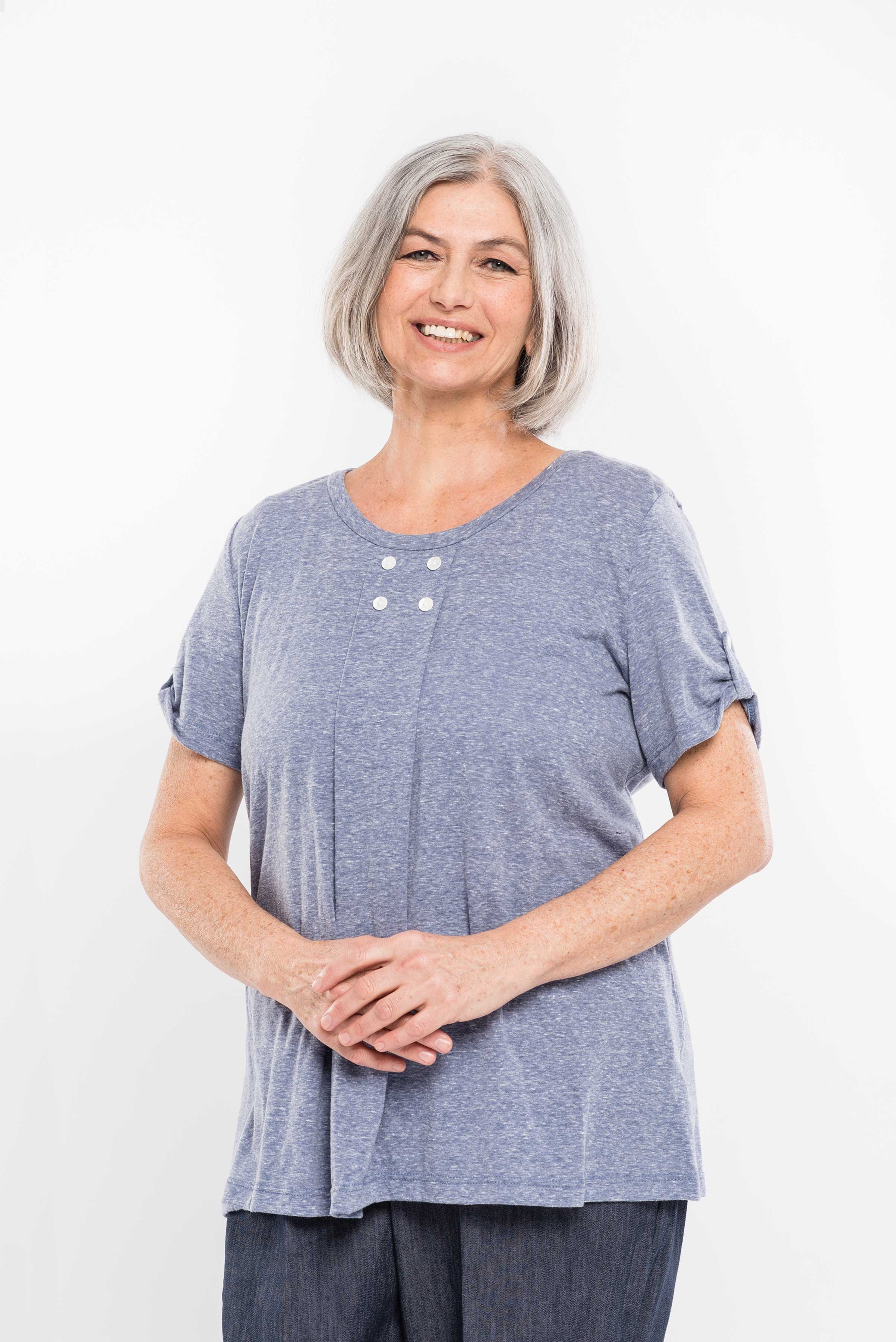 Haut adapté à col rond